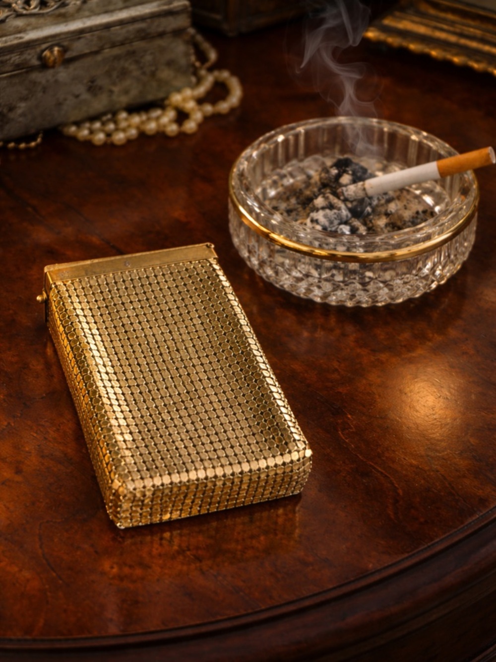 Vintage Gold Metal Mesh Hardshell Cigarette Case - Picture 1 of 12
